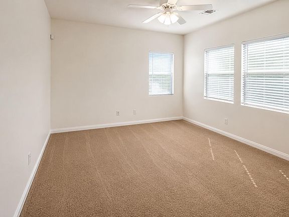 3rd image of 43737 Raysack Ave