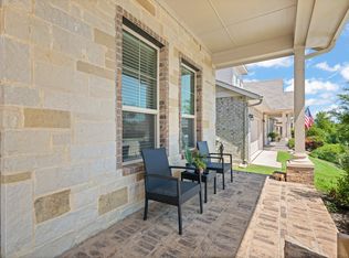 5709 Round Hill Rd, Denton, TX 76210