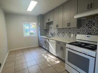 816 Walnut Ave #4, Long Beach, CA 90813