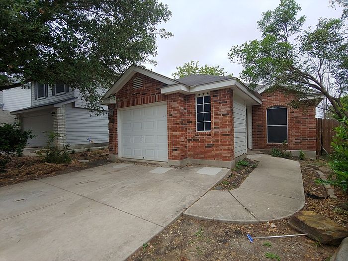 1st image of 6931 Grapevine Lake