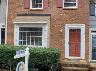 205 Bay Dr, Cary, NC 27511