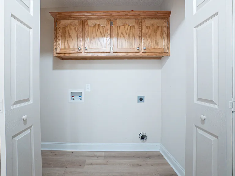1830 Barnwell Dr — Photo 16