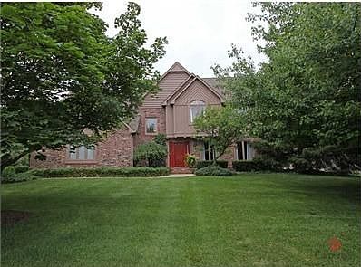 1st image of 135 Charing Cross Ct