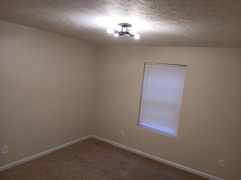 8606 Standing Oak Dr — Photo 5