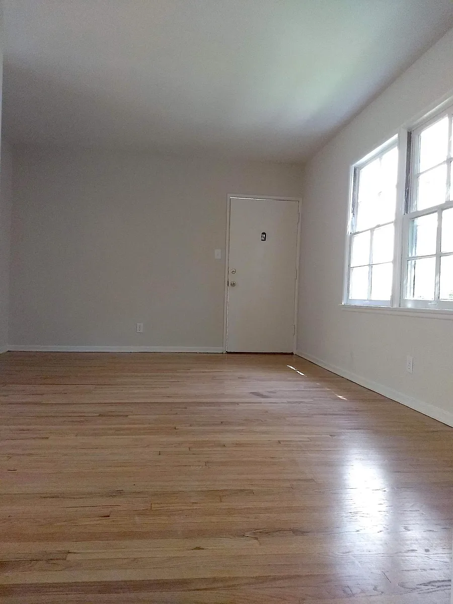 Living Room Front door and Windows - 1186 S Fairfax Ave #5
