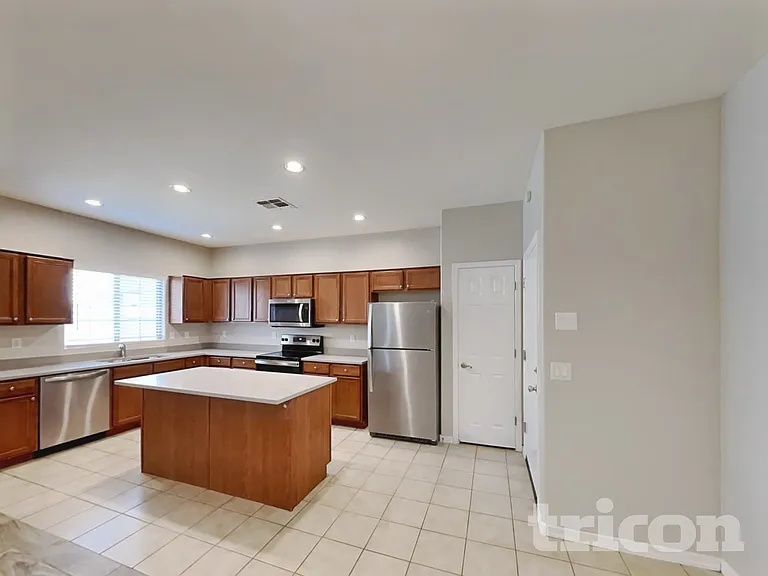 5010 W Fawn Dr — Photo 7