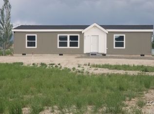 921 Spring Valley Pkwy, Spring Creek, NV 89815