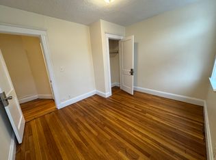 5 Barrows St APT 4, Boston, MA 02134