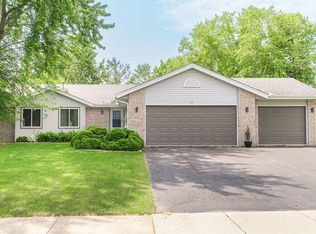 8101 Slater Dr, Rockford, IL 61108