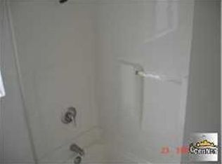 23610 Summit Dr, Calabasas, CA 91302