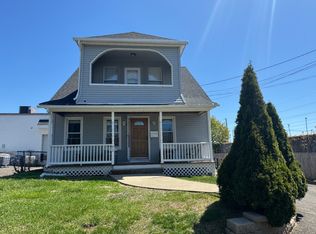 82 Sheridan St, Stratford, CT 06615