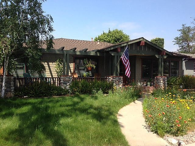 1st image of 917 Sierra Vista Dr