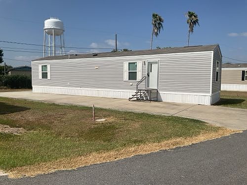 1st image of 800 N Parker Rd #7