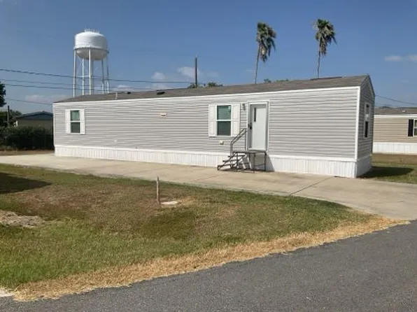 800 N Parker Rd #7, La Feria, TX 78559