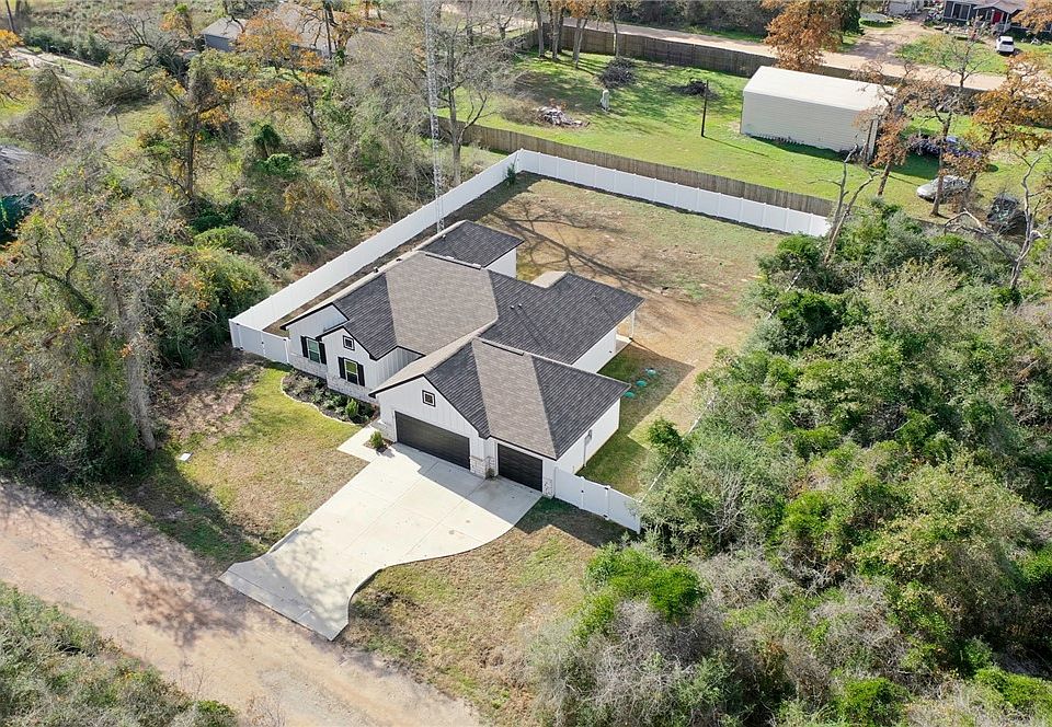 1st image of 26605 Fawn Dr