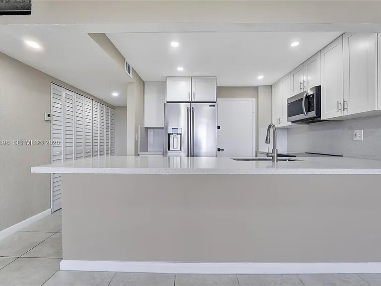 9001 SW 77th Ave #C709 — Photo 4