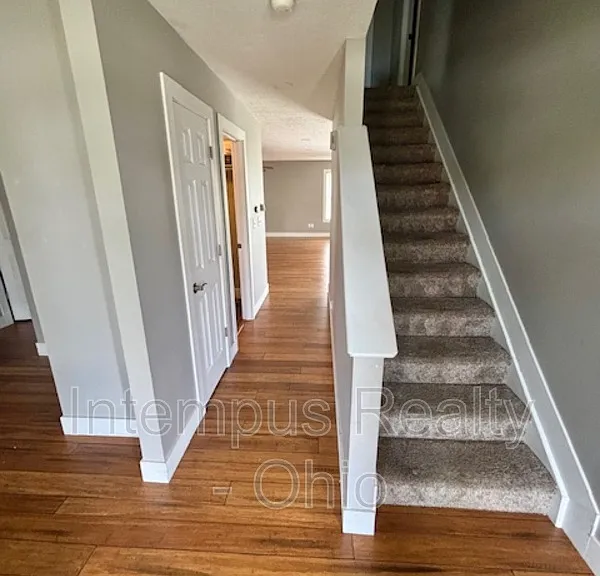 1482 Geranium Dr — Photo 3