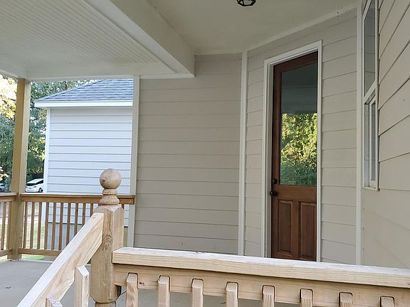 4th image of 2096 Littlemore Dr