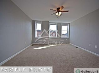 2420 Barclay St, Baltimore, MD 21218
