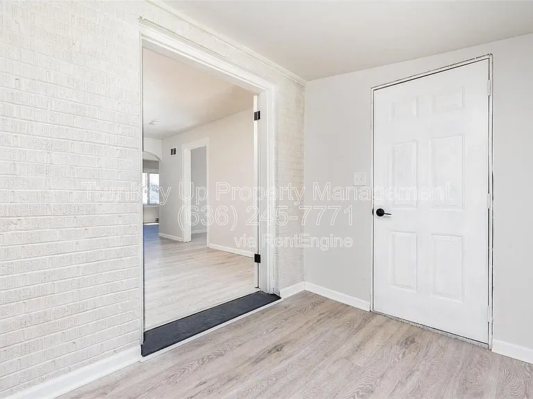 3513 Palace Ct — Photo 14