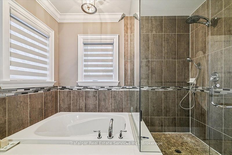 Burlington House for rent - 5 Bedrooms — photo 29