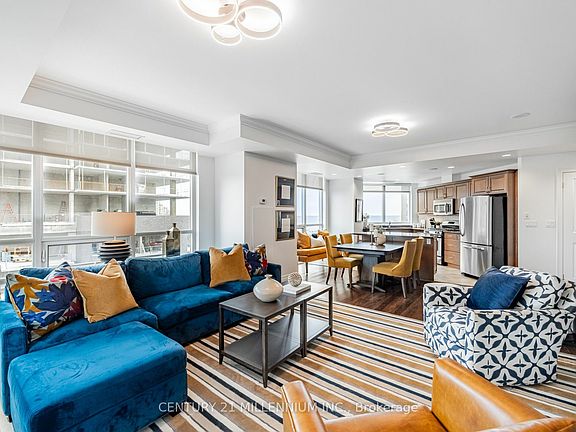 2nd image of 360 Pearl St #601
