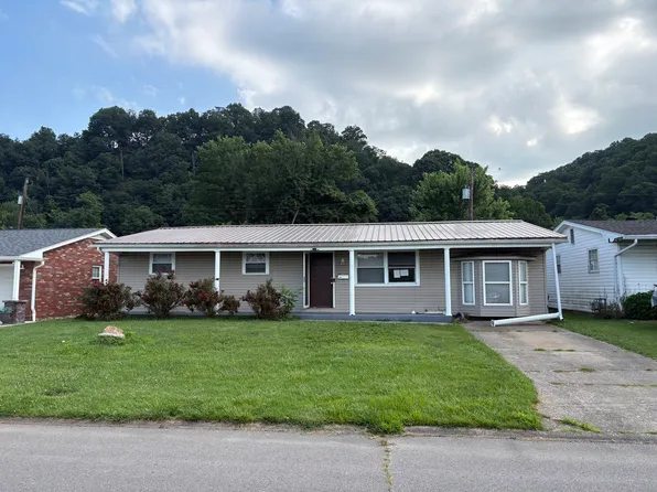 1753 Phillip St, Ironton, OH 45638