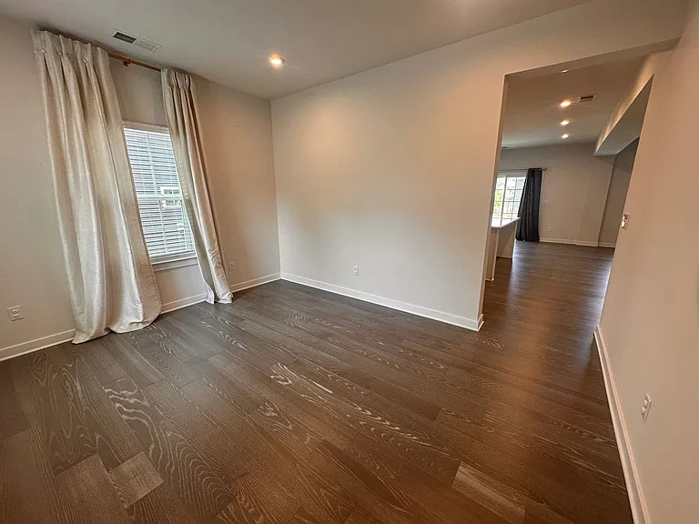 1668 Burtonwood Dr — Photo 29