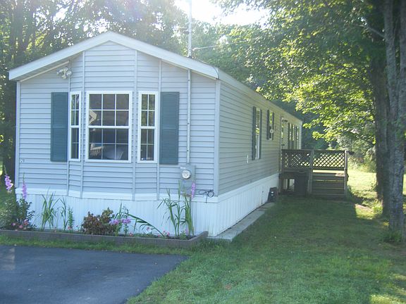 3rd image of 28 Terry Dr