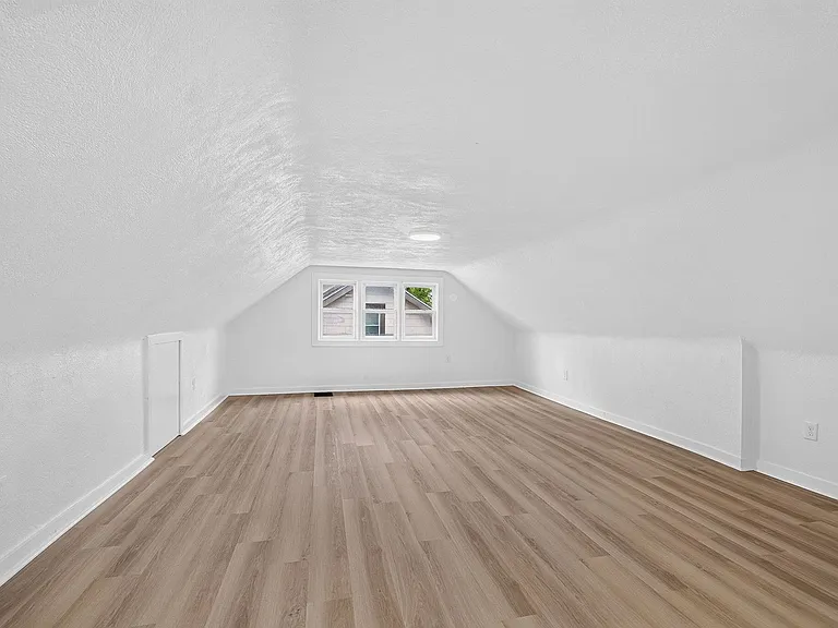 1302 Oakland Park Ave — Photo 13
