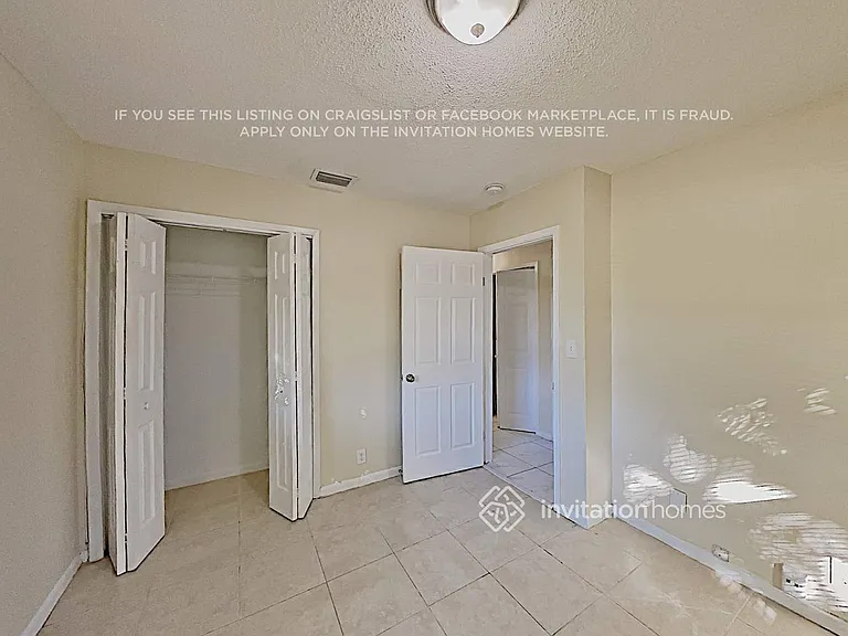 7805 NW 40th St — Photo 11