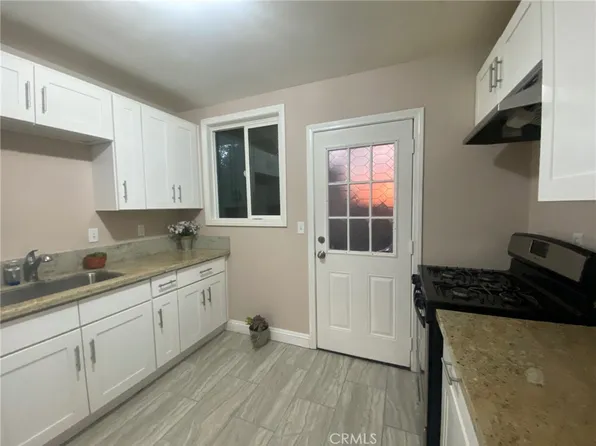 9258 Elm Ave, Fontana, CA 92335