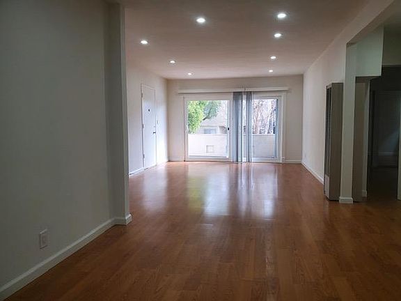 5th image of 3147 S Durango Ave #101