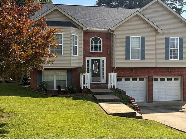 3488 Clover Hill Dr, Clarksville, TN 37043