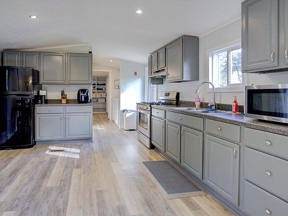 4th image of 58 Woodland Shores Drive