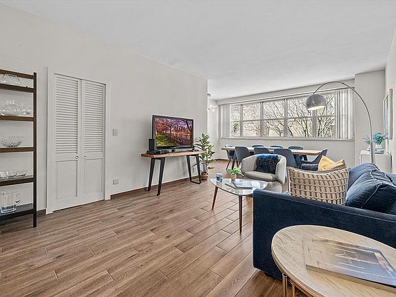 2nd image of 555 Kappock St APT 4J