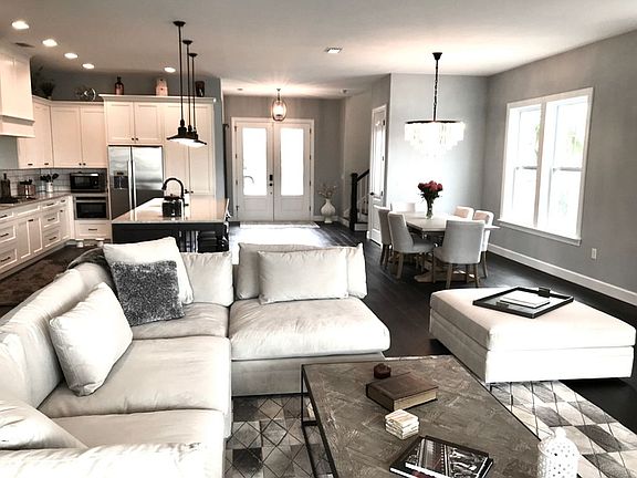 5th image of 213 Avenue C