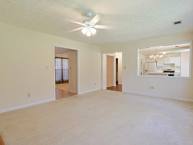 40 Harbour Lake Dr — Photo 15