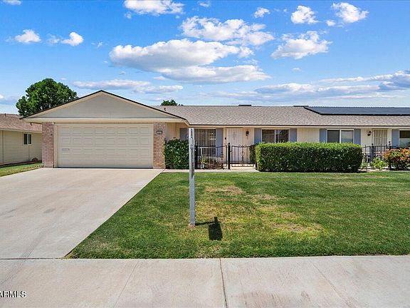 2nd image of 10432 W Kingswood Cir