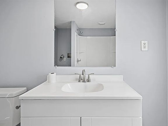 5th image of 111 Gershom Ave #3