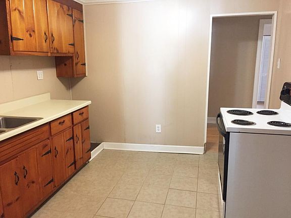3rd image of 515 McDowell St