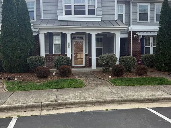 226 Duck Mill Cir, Cary, NC 27519