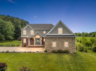 5035 Hidden Ridge Dr, Metamora, MI 48455
