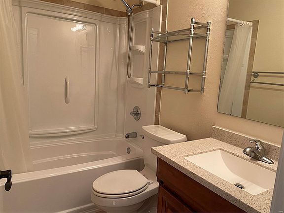 5th image of 219 Bayhill Blvd