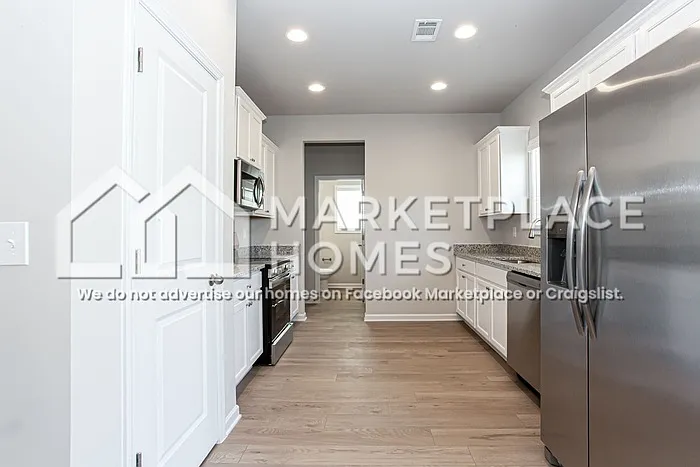 202 Wl Miller Dr — Photo 6