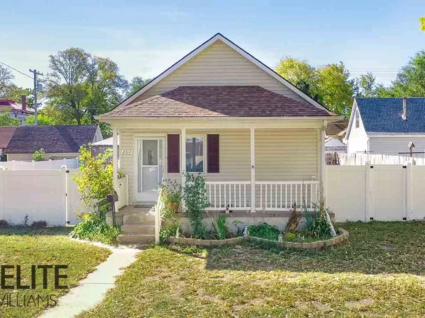 2317 9th St, Columbus, NE 68601
