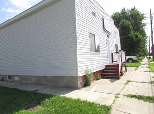 430 E 9th St, Kewanee, IL 61443