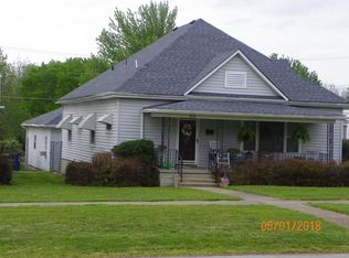 412 W Davis Dr, Nowata, OK 74048