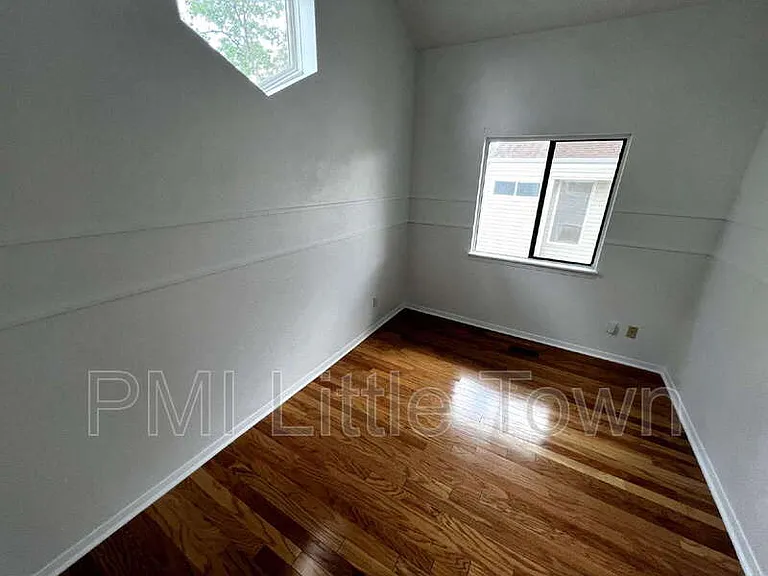 10772 W Berry Ave — Photo 17