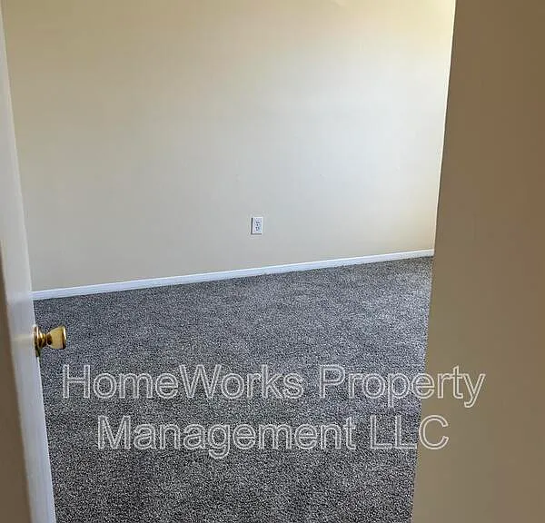 462 Norvelle Ct — Photo 7